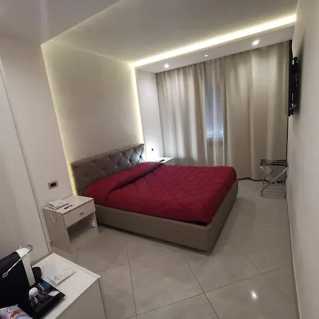 Rossini Luxury B&B 4*