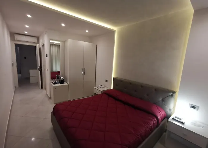 Rossini Luxury לינה וארוחת בוקר רנדה