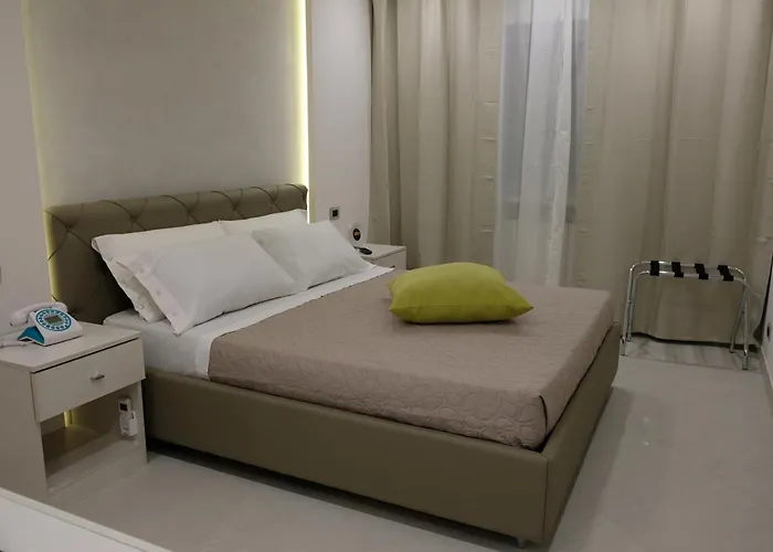 Rossini Luxury לינה וארוחת בוקר